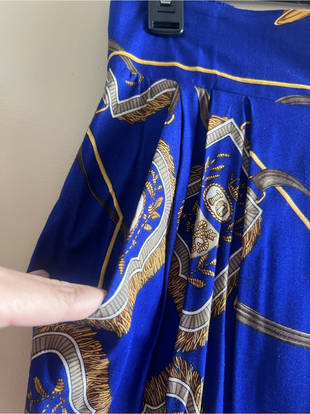 Cropped Wide Leg Printed Culotte Pants in Royal Blue - Picture 4 of 10
